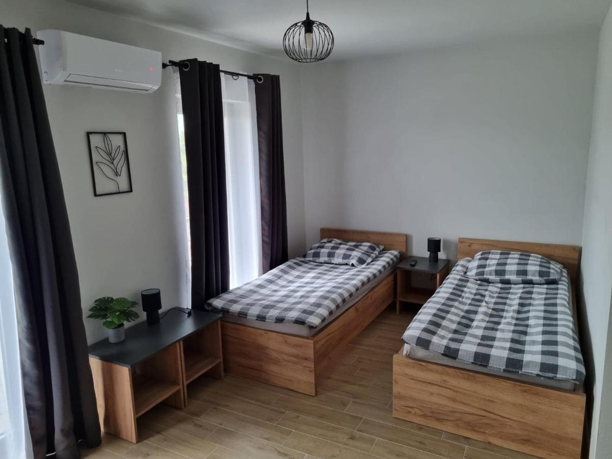 Pokoje Pod Wietrznia Келце Екстериор снимка